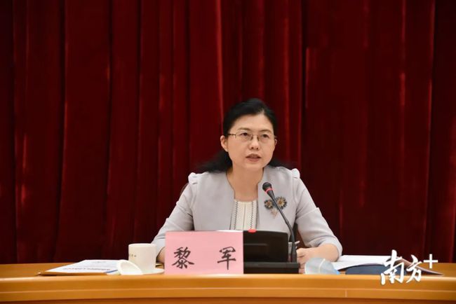 罕見(jiàn)！岳陽(yáng)籍一女副市長(zhǎng)正廳級(jí)！